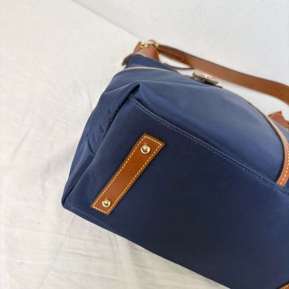 Dooney & Bourke Wayfarer Nylon Zip Sac Hobo Bag Purse Vachetta Leather Trim - Picture 15 of 17